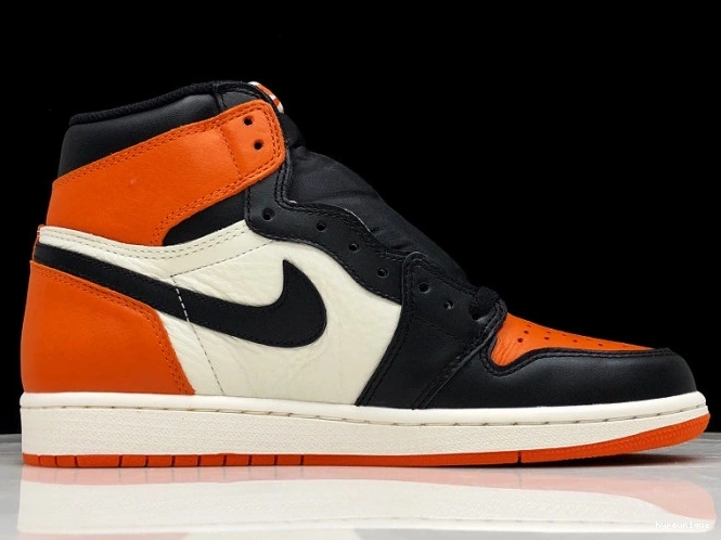 HYPE Jordan AQ0818-158 Off-Louis AJ1 1 OW Air x 0704